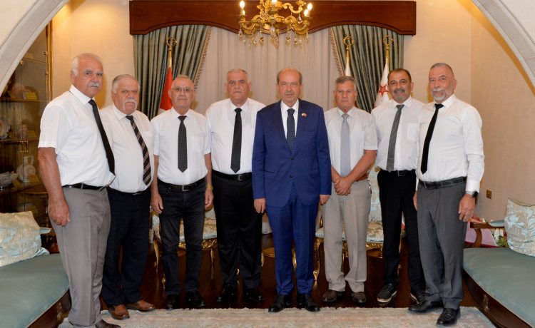 Cumhurbaşkanı Ersin Tatar, Emekli Polisler Derneği yeni yönetimini kabul etti