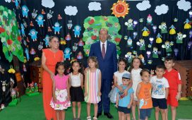 Cumhurbaşkanı Ersin Tatar, Yeni Yüzyıl Anaokulu’nun yıl sonu sergisinin açılışını yaptı