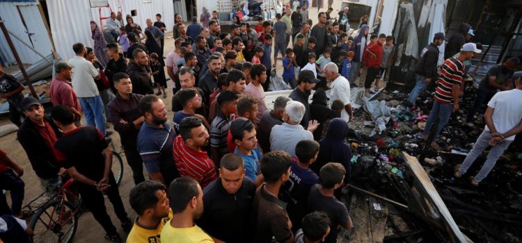 İsrail, Refah'ta Filistinlilerin çadırlarının olduğu bölgeyi bombaladı: 18 kişi öldü