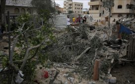 İsrail'in Gazze'nin orta bölgesine düzenlediği saldırılarda en az 40 kişi öldü