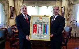 Meclis Başkanı Töre, Türkiye’nin Bakü Büyükelçiliği’ni ziyaret etti…